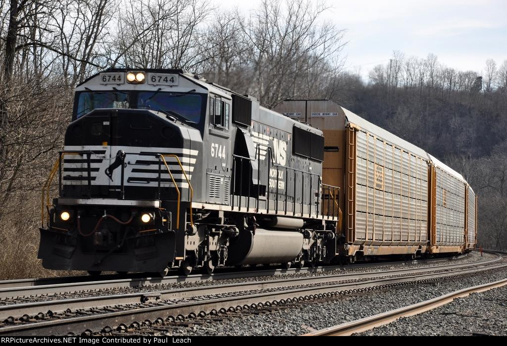 Vehicle train rolls west